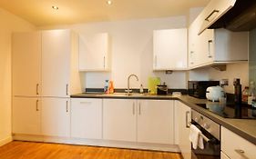 Lovely Room In Modern Apartment
